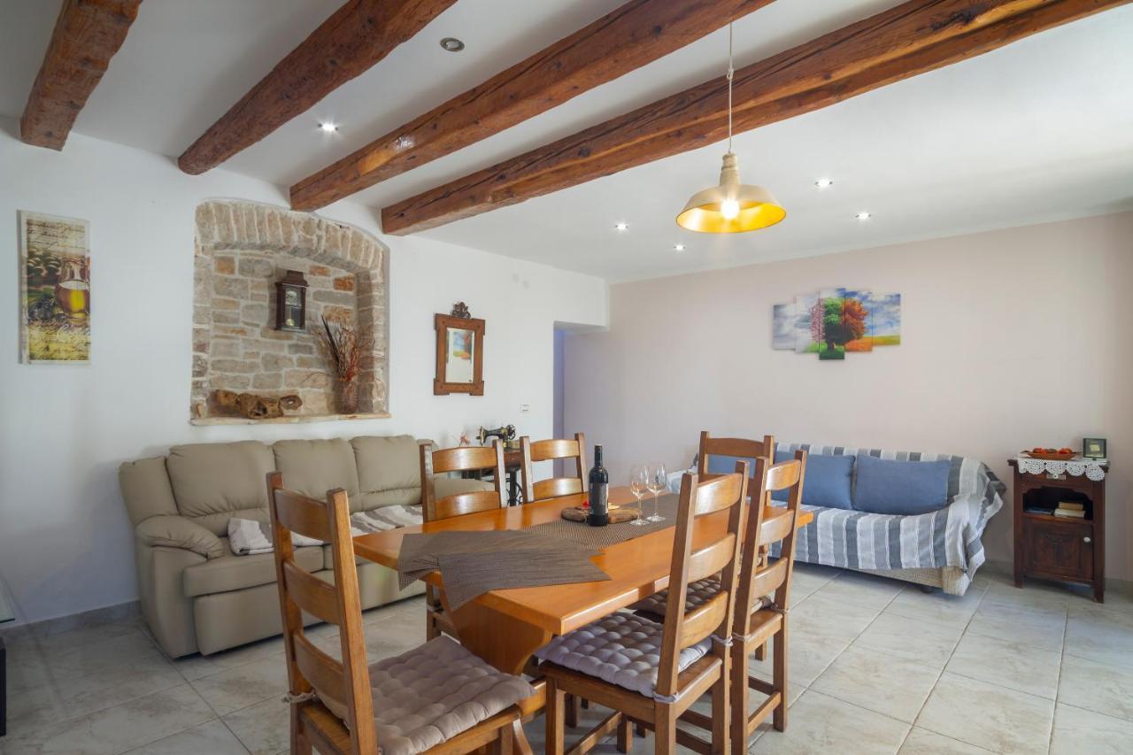 Holiday Stone House Bale Dış mekan fotoğraf