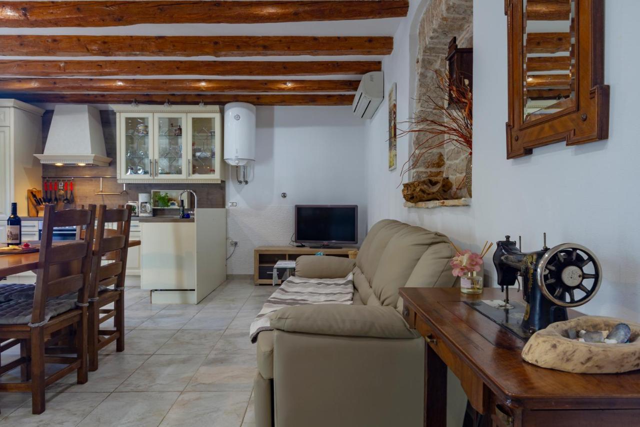 Holiday Stone House Bale Dış mekan fotoğraf